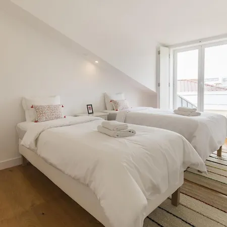 Bright Duplex With Private Terrace In Alcantara Lejlighed Lisboa