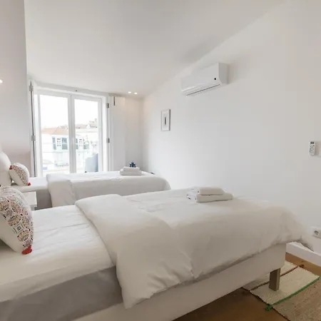 Bright Duplex With Private Terrace In Alcantara Apartamento *