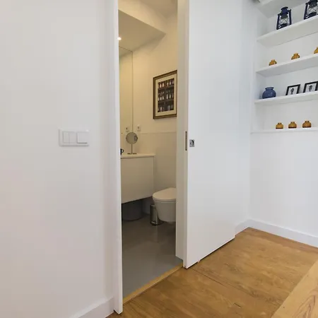 公寓 Lovely Duplex With Balcony *