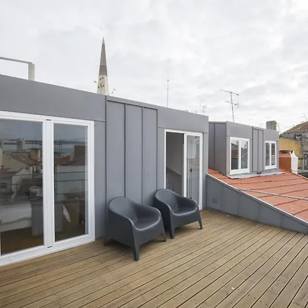 Bright Duplex With Private Terrace In Alcantara Daire Lisboa
